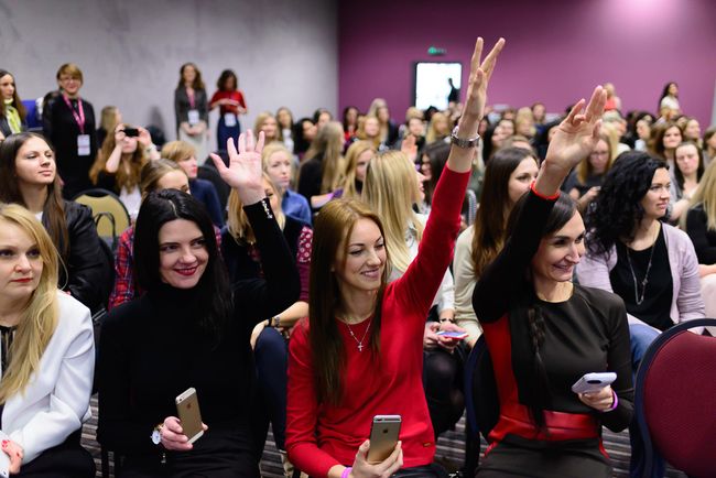 Маша Ефросинина и Катя Осадчая собрали более 130 тысяч гривен для детей-инвалидов